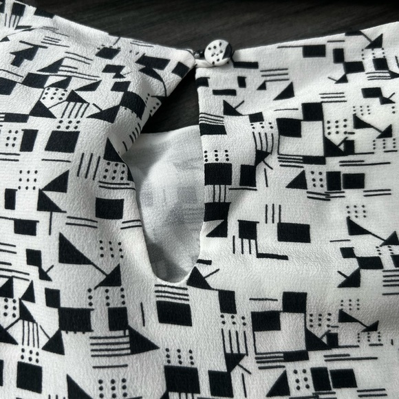 REISS Silk Dress White black geometric print - Picture 6 of 12